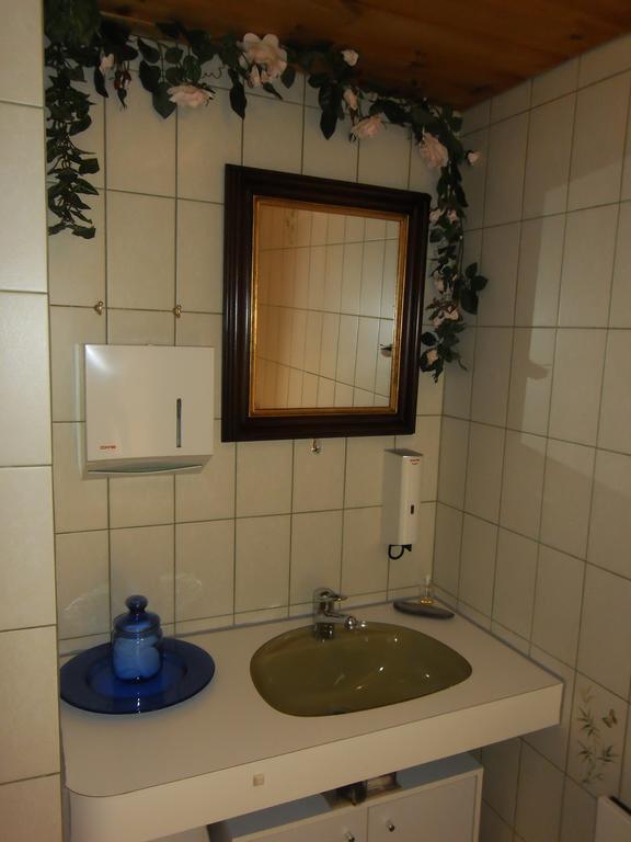 Casa Job - Gasthaus - Sauna, Whirlpool - Trun מראה חיצוני תמונה